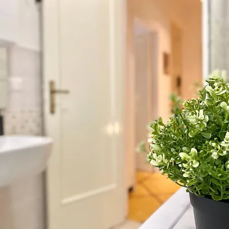 Casaviva- Ampio E Luminoso Quadrilocale A *