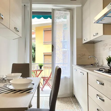 Apartment Casaviva- Ampio E Luminoso Quadrilocale A Rapallo